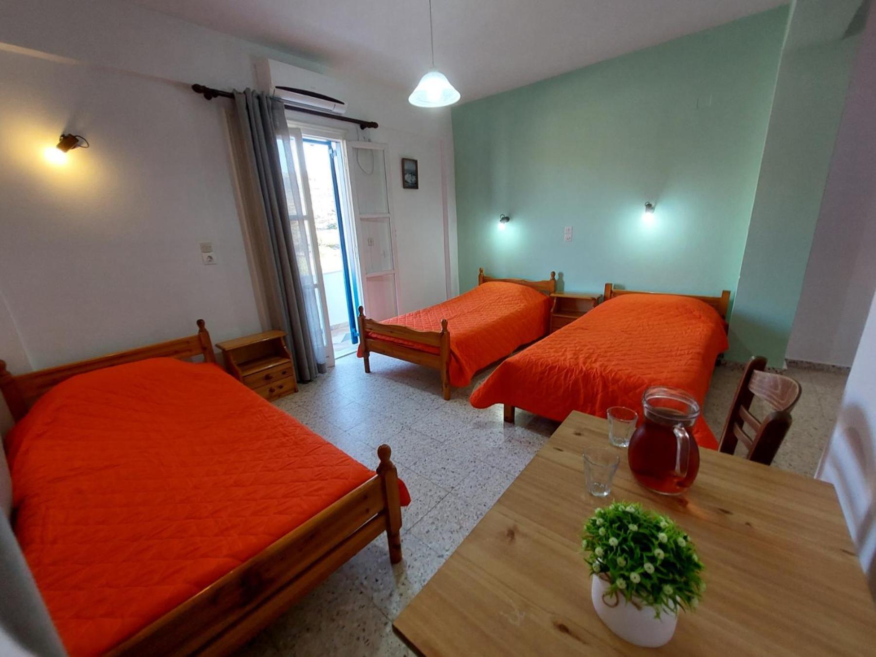 Koukos Hotel Agia Theodoti Buitenkant foto