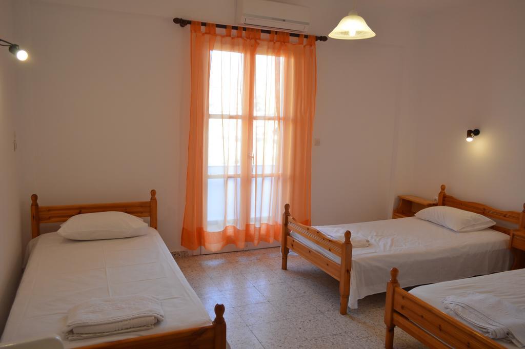 Koukos Hotel Agia Theodoti Buitenkant foto