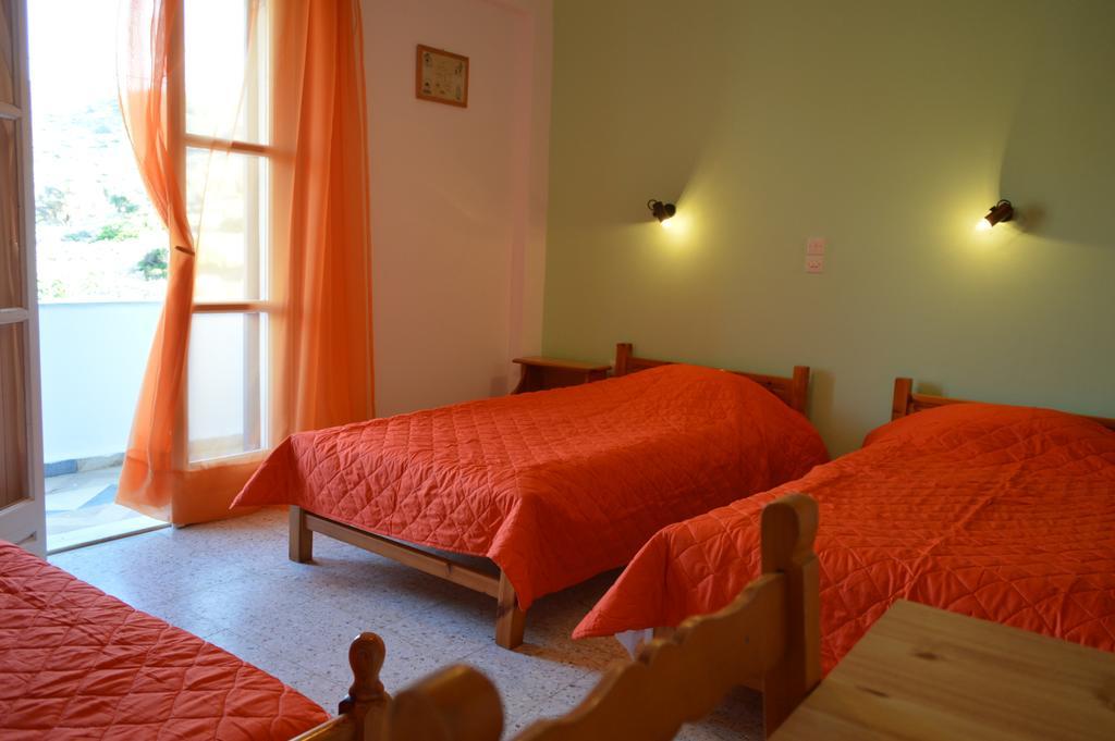 Koukos Hotel Agia Theodoti Buitenkant foto